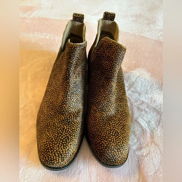 Seychelles brown animal print calf dyed hair slip on booties size 8 - Picture 2 of 11